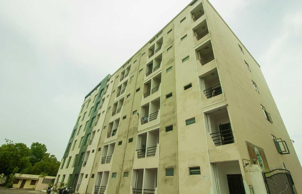 Collection O Govinda Sai Hotel Shirdi Exterior photo